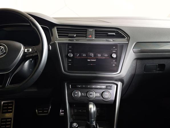 Volkswagen Tiguan II с пробегом 2018 года, цена 3 100 000 рублей, 88869 км, внедорожник, Автокод Объявления