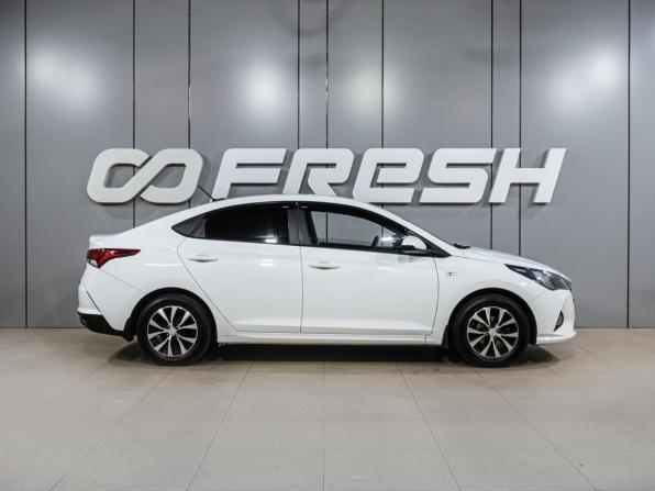 Hyundai Solaris II Рестайлинг с пробегом 2020 года, цена 1 619 000 рублей, 85559 км, седан, Автокод Объявления