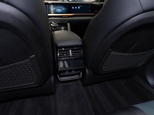 Geely Monjaro I с пробегом 2023 года, цена 3 130 000 рублей, 58127 км, внедорожник, Автокод Объявления