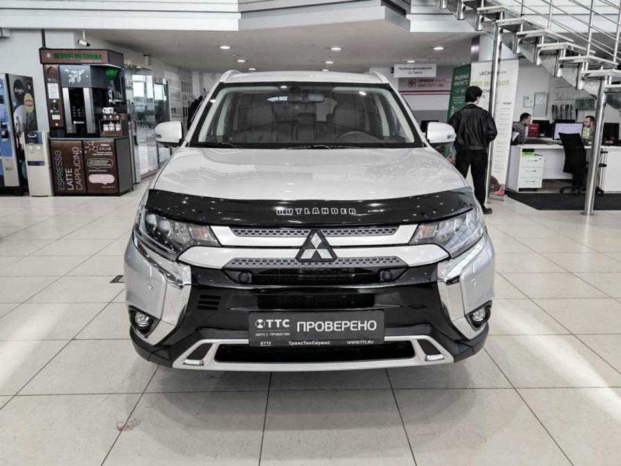 Mitsubishi Outlander III Рестайлинг 3 Казань  - изображение 2