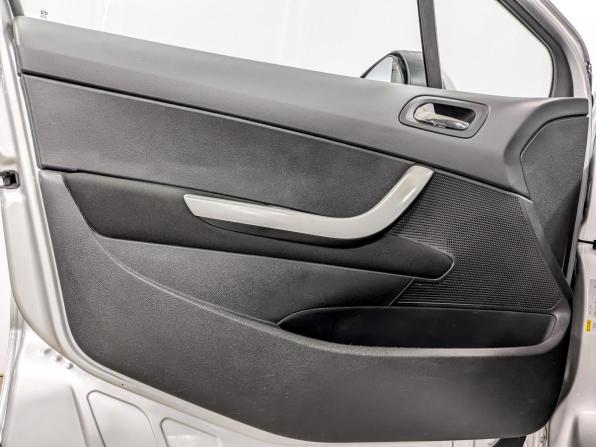 Peugeot 408 I Рестайлинг с пробегом 2017 года, цена 1 250 000 рублей, 57078 км, седан, Автокод Объявления