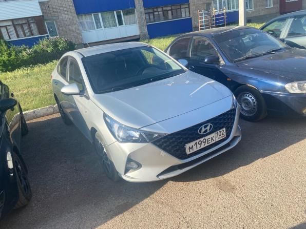 Hyundai Solaris II Рестайлинг с пробегом 2021 года, цена 1 690 000 рублей, 65502 км, седан, Автокод Объявления