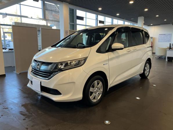 Honda Freed II с пробегом 2017 года, цена 1 625 000 рублей, 110703 км, компактвэн, Автокод Объявления