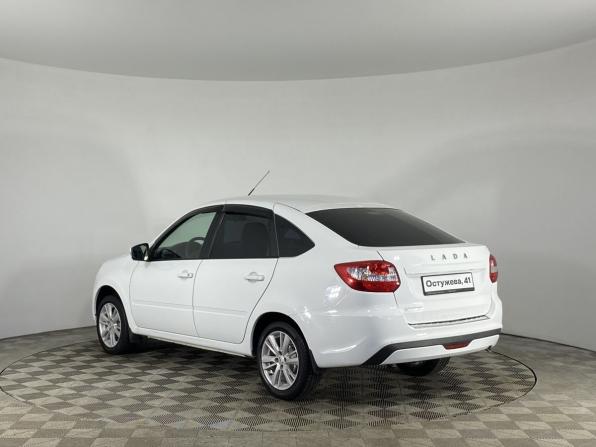 Lada (ВАЗ) Granta I Рестайлинг с пробегом 2022 года, цена 720 000 рублей, 64781 км, лифтбек, Автокод Объявления
