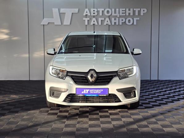 Renault Logan II Рестайлинг с пробегом 2021 года, цена 999 000 рублей, 136000 км, седан, Автокод Объявления