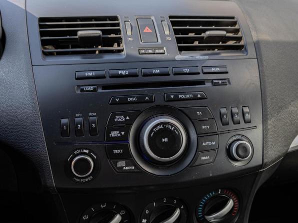 Mazda 3 II (BL) Рестайлинг с пробегом 2012 года, цена 820 000 рублей, 246041 км, седан, Автокод Объявления