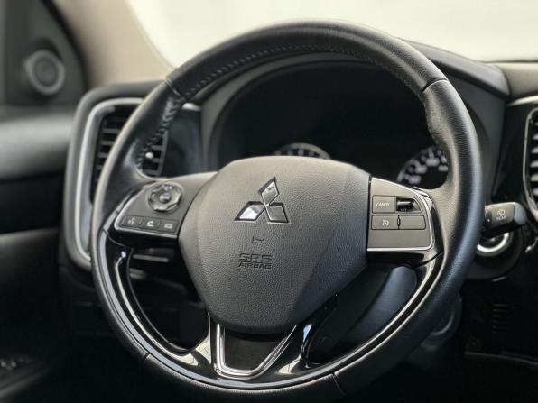 Mitsubishi Outlander III Рестайлинг 3 с пробегом 2019 года, цена 2 130 000 рублей, 113390 км, внедорожник, Автокод Объявления