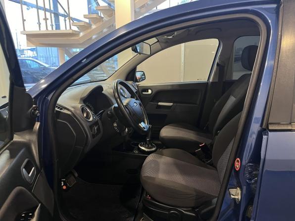 Ford Fusion I Рестайлинг с пробегом 2007 года, цена 365 000 рублей, 177761 км, хэтчбек, Автокод Объявления