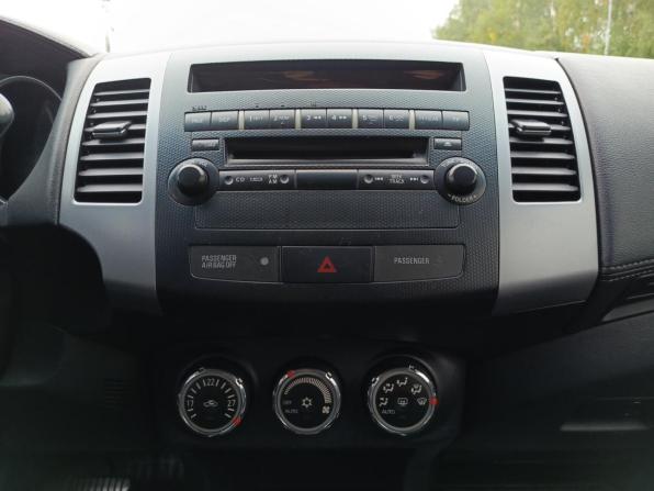 Mitsubishi Outlander II Рестайлинг с пробегом 2010 года, цена 925 000 рублей, 244929 км, внедорожник, Автокод Объявления