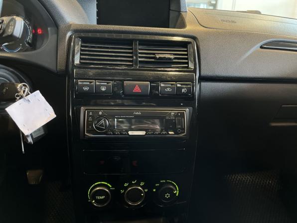 Lada (ВАЗ) Priora I Рестайлинг с пробегом 2014 года, цена 394 000 рублей, 215806 км, седан, Автокод Объявления