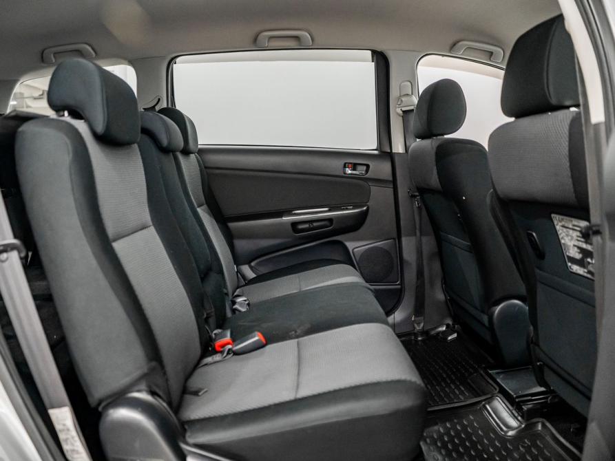 Toyota Wish I Рестайлинг Красноярск  - изображение 8