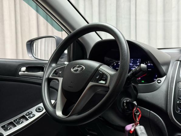 Hyundai Solaris I Рестайлинг с пробегом 2015 года, цена 879 000 рублей, 159816 км, хэтчбек, Автокод Объявления