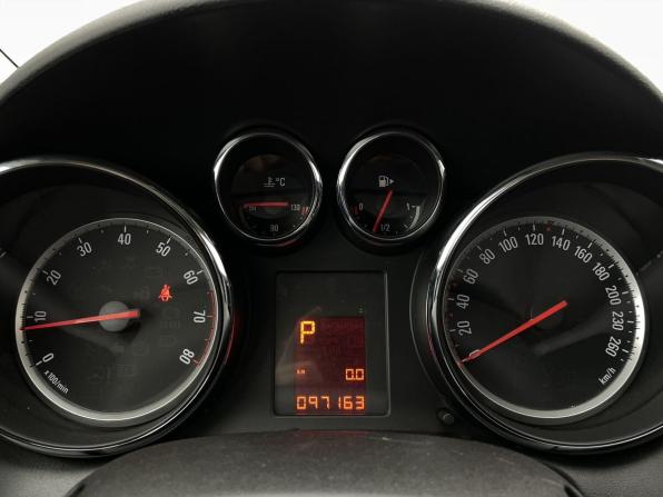 Opel Astra J Рестайлинг с пробегом 2013 года, цена 880 000 рублей, 97163 км, хэтчбек, Автокод Объявления