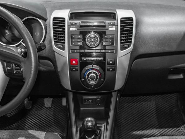 Kia Venga I с пробегом 2012 года, цена 695 000 рублей, 229890 км, минивэн, Автокод Объявления