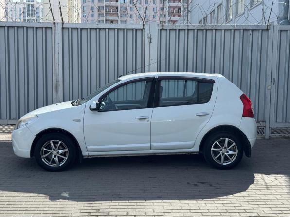 Renault Sandero I с пробегом 2012 года, цена 525 000 рублей, 237332 км, хэтчбек, Автокод Объявления