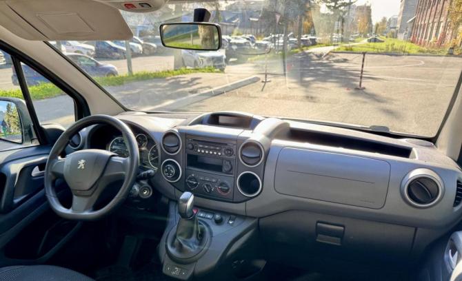 Peugeot Partner II Рестайлинг 2 с пробегом 2022 года, цена 1 399 000 рублей, 182506 км, компактвэн, Автокод Объявления
