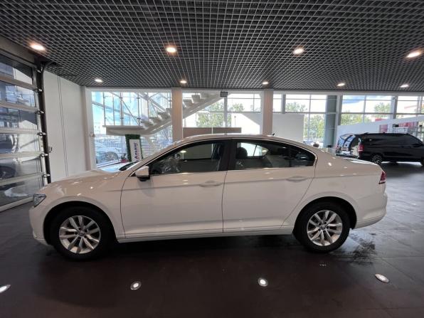 Volkswagen Passat B8 с пробегом 2018 года, цена 2 260 000 рублей, 110615 км, седан, Автокод Объявления