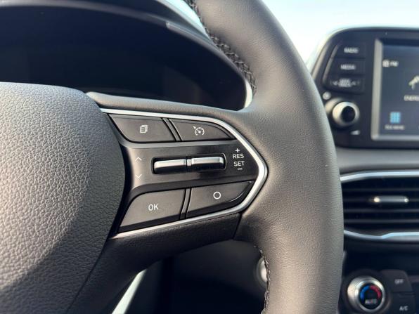 Hyundai Santa Fe IV с пробегом 2018 года, цена 2 465 000 рублей, 173100 км, внедорожник, Автокод Объявления