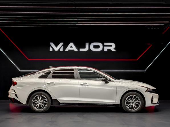 Kia K5 III с пробегом 2022 года, цена 2 425 000 рублей, 80484 км, седан, Автокод Объявления