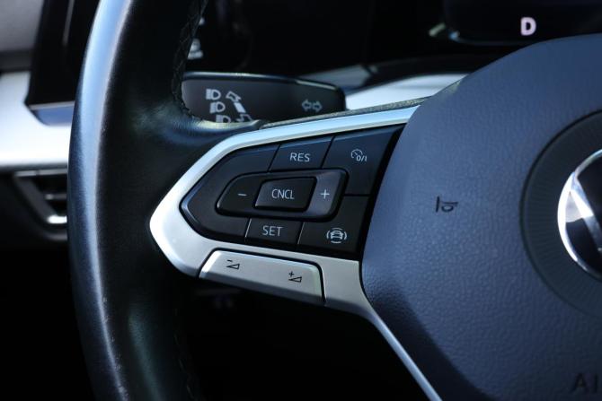 Volkswagen Golf VIII с пробегом 2021 года, цена 2 690 000 рублей, 42310 км, хэтчбек, Автокод Объявления