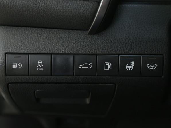 Toyota Camry VIII (XV70) с пробегом 2018 года, цена 2 128 000 рублей, 195300 км, седан, Автокод Объявления