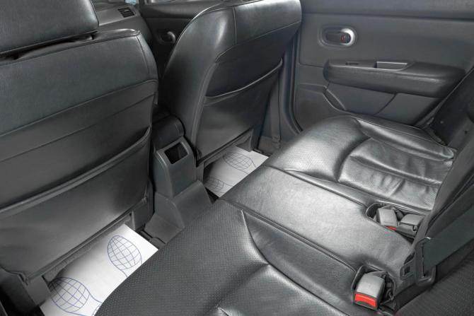Nissan Tiida I с пробегом 2007 года, цена 719 000 рублей, 236531 км, хэтчбек, Автокод Объявления