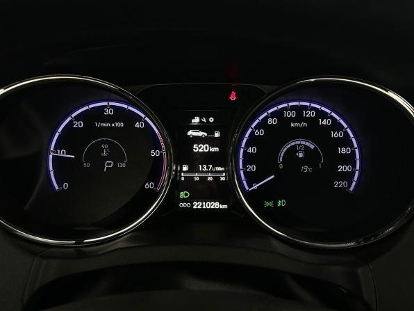 Hyundai ix35 I Рестайлинг с пробегом 2013 года, цена 1 400 000 рублей, 221028 км, внедорожник, Автокод Объявления