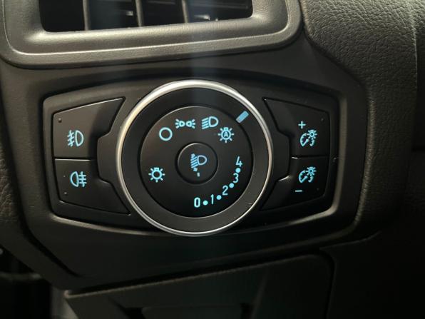Ford Focus III Рестайлинг с пробегом 2019 года, цена 1 320 000 рублей, 58549 км, хэтчбек, Автокод Объявления
