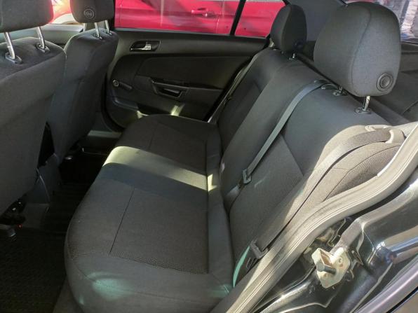 Opel Astra H Рестайлинг с пробегом 2012 года, цена 570 000 рублей, 189000 км, седан, Автокод Объявления