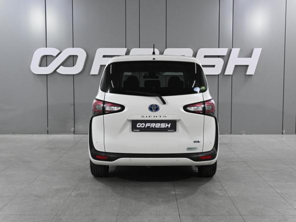 Toyota Sienta II Рестайлинг с пробегом 2020 года, цена 2 079 000 рублей, 72484 км, компактвэн, Автокод Объявления