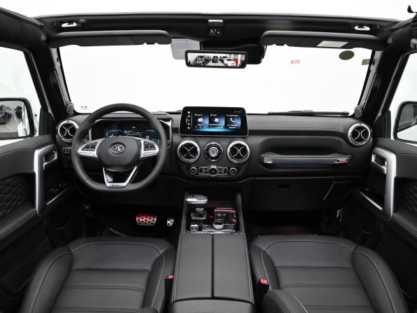 BAIC BJ40 I Рестайлинг с пробегом 2026 года, цена 3 249 000 рублей, 21 км, внедорожник, Автокод Объявления