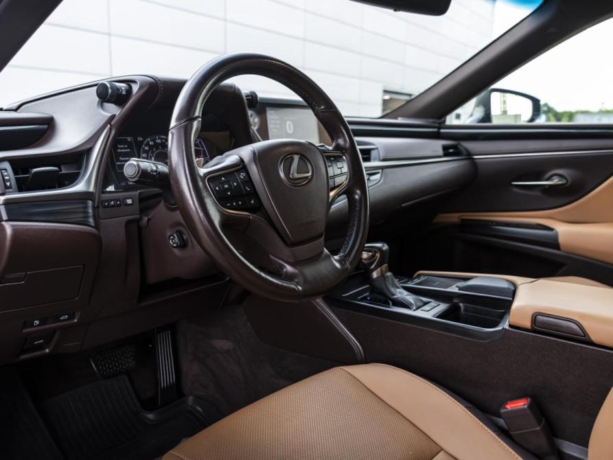 Lexus ES VII Москва  - изображение 9