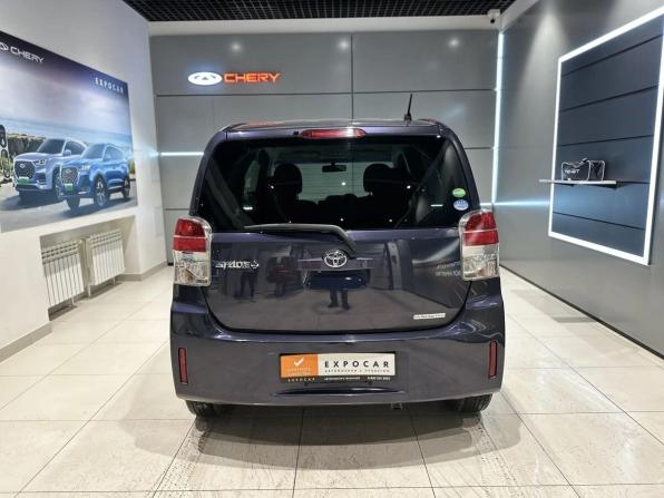 Toyota Spade с пробегом 2013 года, цена 890 000 рублей, 134262 км, компактвэн, Автокод Объявления