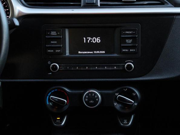 Kia Rio IV Рестайлинг с пробегом 2021 года, цена 1 520 000 рублей, 82398 км, хэтчбек, Автокод Объявления