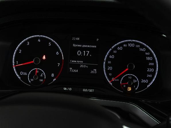 Volkswagen Polo VI с пробегом 2022 года, цена 1 599 000 рублей, 73264 км, лифтбек, Автокод Объявления