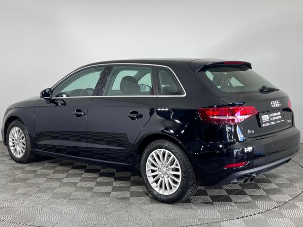 Audi A3 III (8V) Рестайлинг с пробегом 2016 года, цена 1 820 000 рублей, 112622 км, хэтчбек, Автокод Объявления