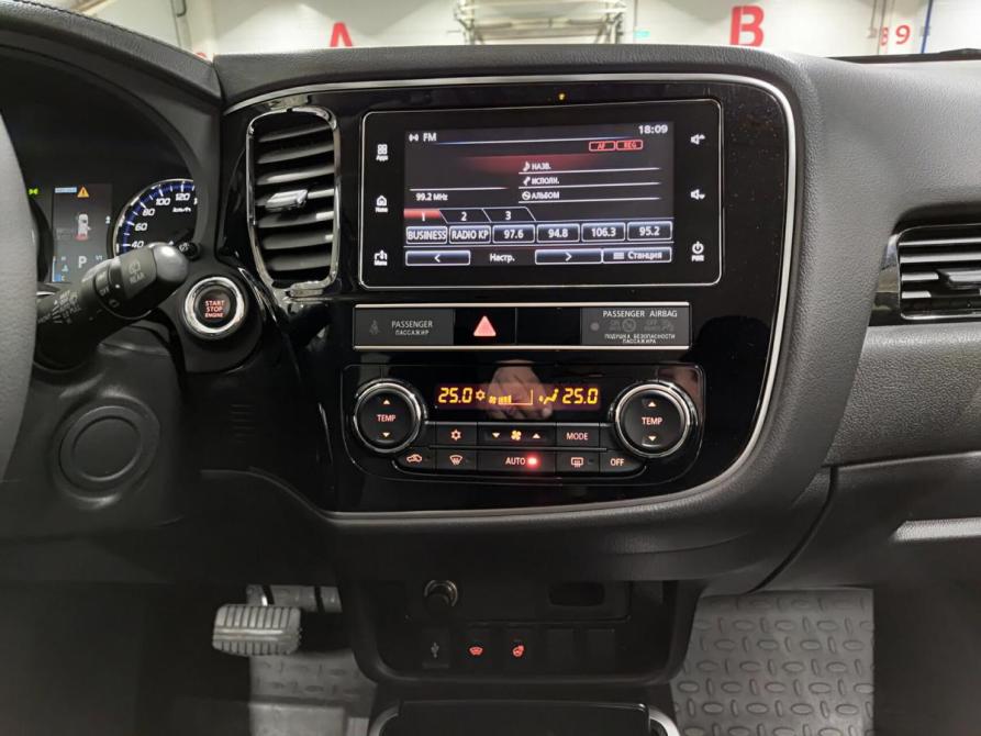 Mitsubishi Outlander III Рестайлинг 3 Казань  - изображение 18