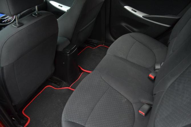 Hyundai Solaris I с пробегом 2012 года, цена 750 000 рублей, 171560 км, хэтчбек, Автокод Объявления