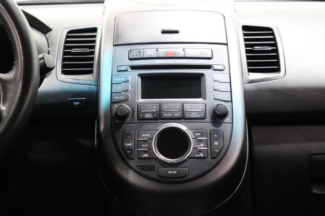 Kia Soul I Рестайлинг с пробегом 2012 года, цена 865 000 рублей, 173285 км, хэтчбек, Автокод Объявления