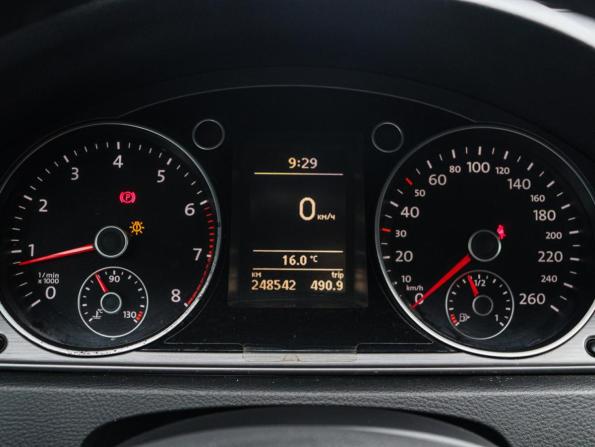 Volkswagen Passat B7 с пробегом 2012 года, цена 727 000 рублей, 248541 км, седан, Автокод Объявления