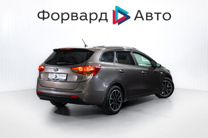 Kia Ceed II с пробегом 2014 года, цена 949 999 рублей, 177000 км, универсал, Автокод Объявления