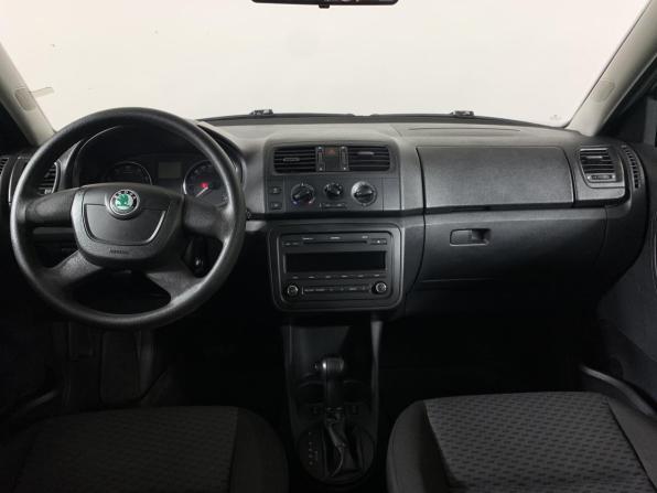 Skoda Fabia II Рестайлинг с пробегом 2011 года, цена 580 000 рублей, 331332 км, универсал, Автокод Объявления