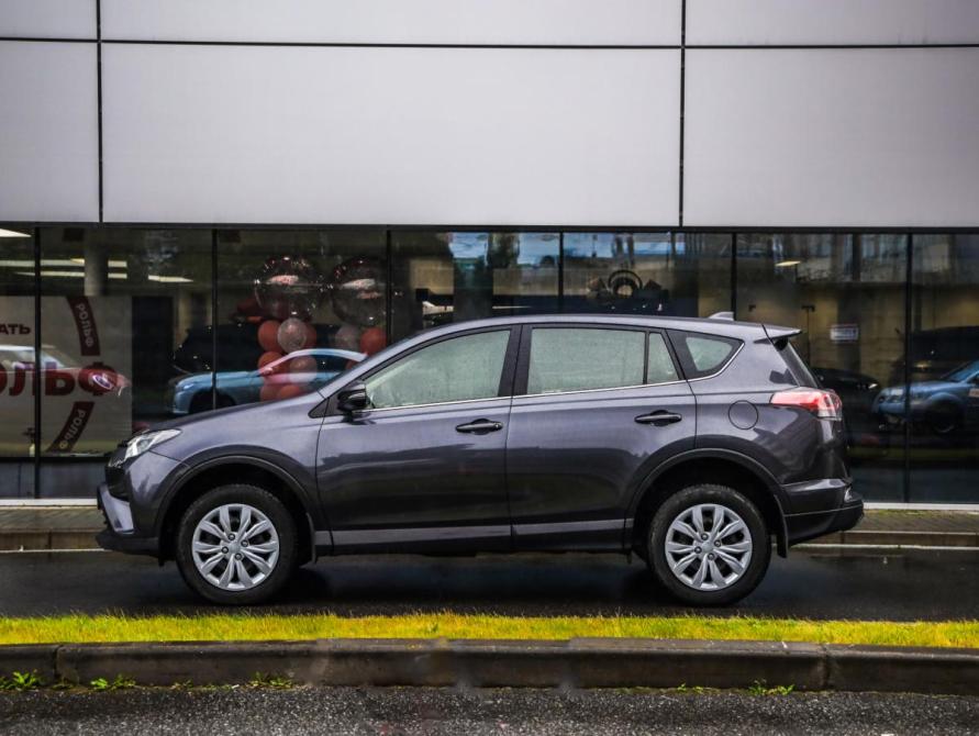 Toyota RAV4 IV (XA40) Рестайлинг Санкт-Петербург  - изображение 9