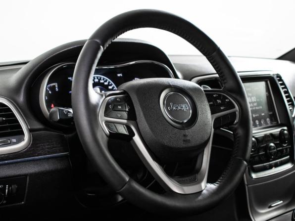Jeep Grand Cherokee IV (WK2) Рестайлинг с пробегом 2014 года, цена 1 980 000 рублей, 221021 км, внедорожник, Автокод Объявления