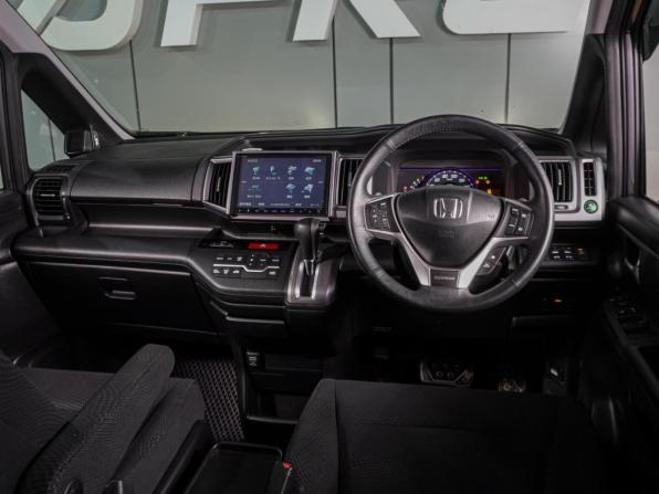 Honda Stepwgn IV Рестайлинг с пробегом 2014 года, цена 2 019 000 рублей, 165010 км, минивэн, Автокод Объявления