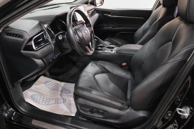 Toyota Camry VIII (XV70) Рестайлинг с пробегом 2021 года, цена 3 149 000 рублей, 65464 км, седан, Автокод Объявления