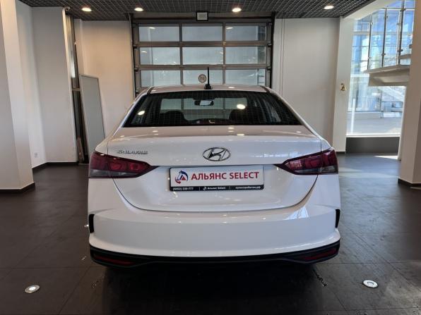 Hyundai Solaris II Рестайлинг с пробегом 2022 года, цена 1 459 400 рублей, 112591 км, седан, Автокод Объявления
