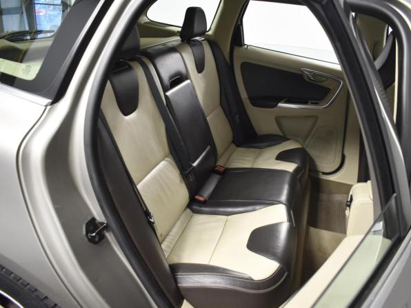 Volvo XC60 I с пробегом 2012 года, цена 1 097 100 рублей, 318629 км, внедорожник, Автокод Объявления