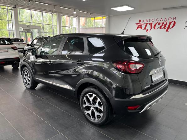 Renault Kaptur I с пробегом 2018 года, цена 1 548 000 рублей, 137000 км, внедорожник, Автокод Объявления