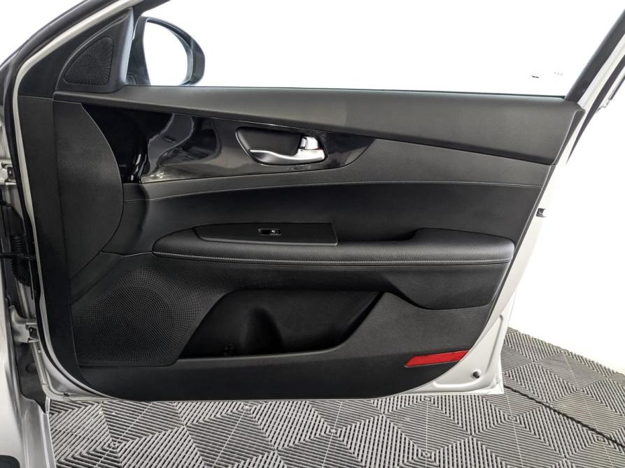 Kia Cerato IV Рестайлинг Москва  - изображение 25
